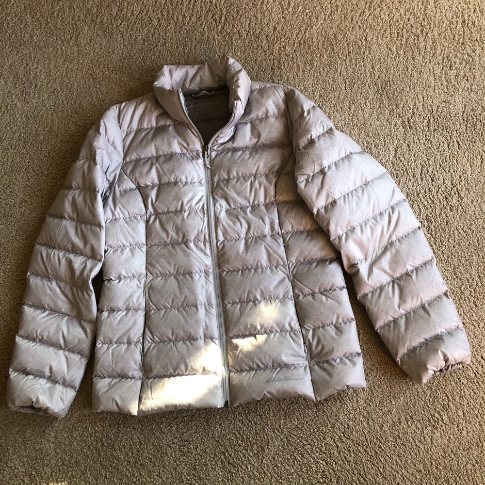 Eddie Bauer Women’s CirrusLite Down Jacket Medium